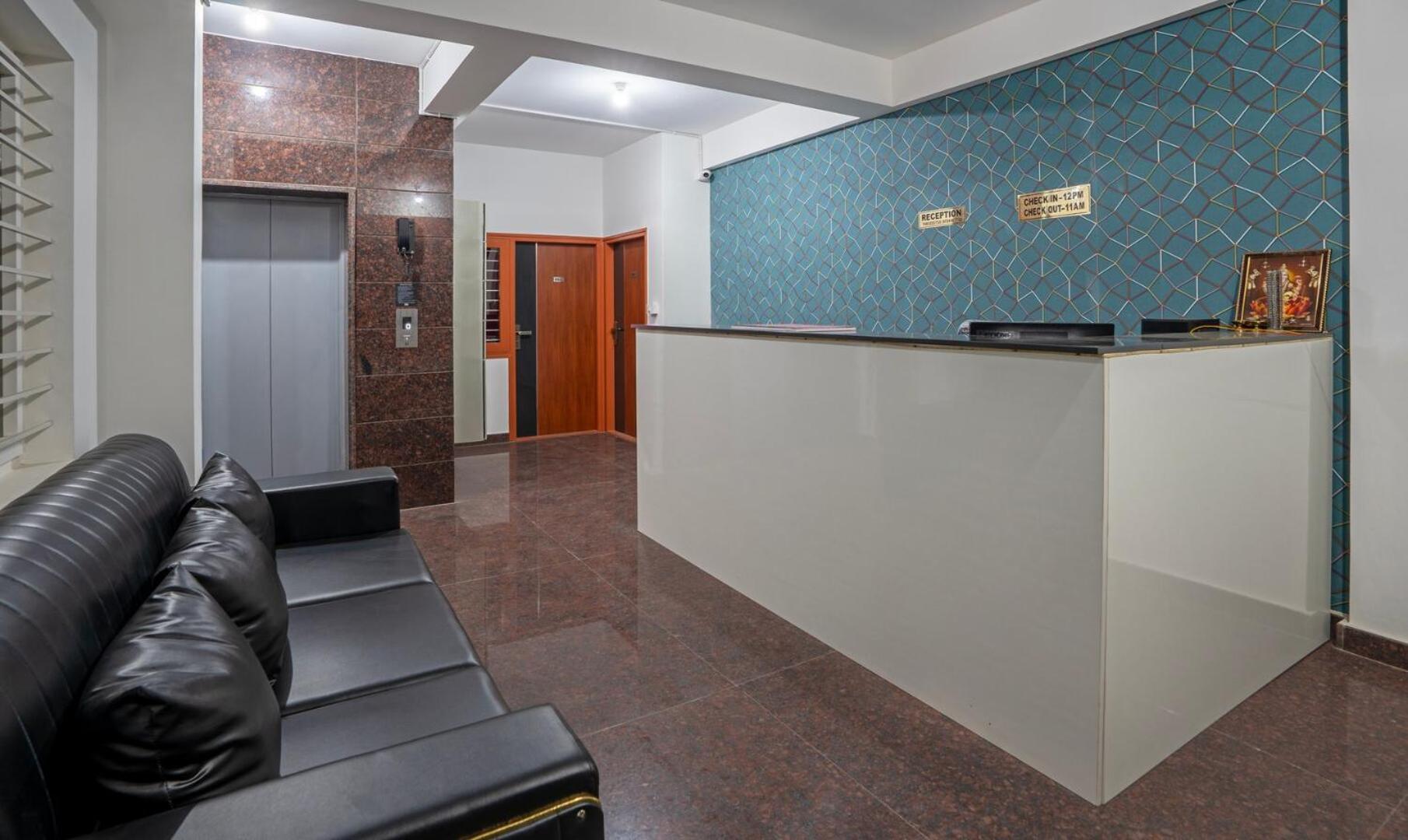Hotel Royal Platinum Bangalore Exterior photo
